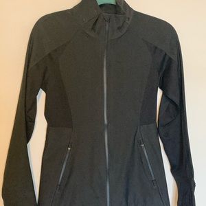 Black lulu lemon jacket